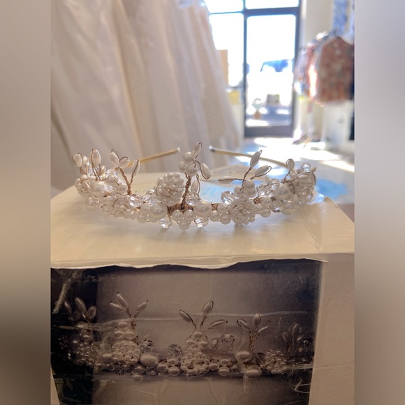 NWT Elen Henderson Tiara - Picture 1 of 5